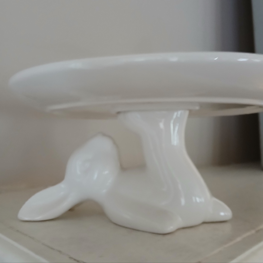 Rabbit Bunny Pedestal Dish 8 Inches Diameter